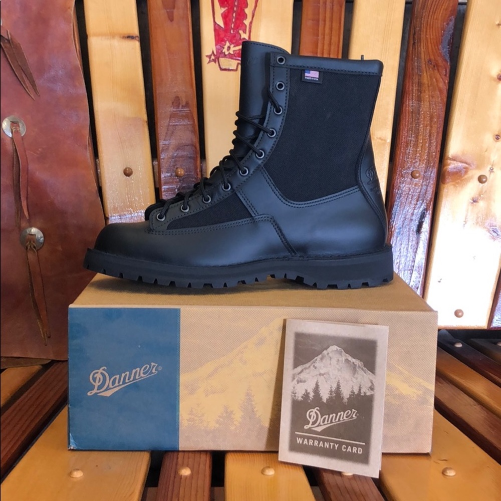 New in box Danner Acadia